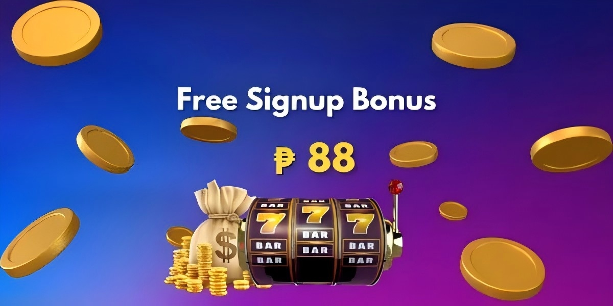 Welcome banner with golden coins, playing cards and a new-player bonus headline